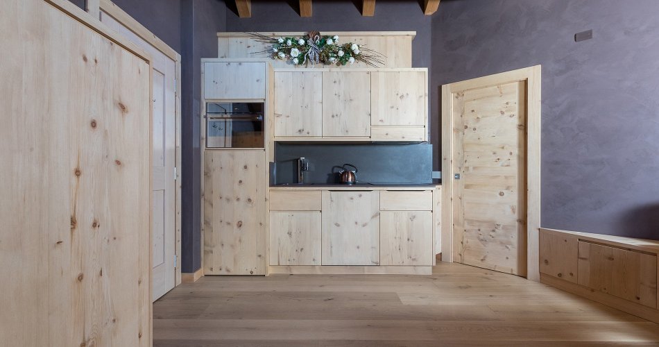 Legno cirmolo benefici